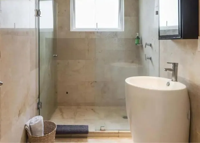Condesa Campeche 4 2b, 1 Bath Retreat Featuring Generous Spaces