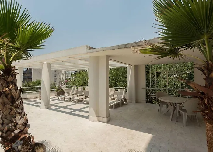 Condesa Campeche 4 2b, 1 Bath Retreat Featuring Generous Spaces